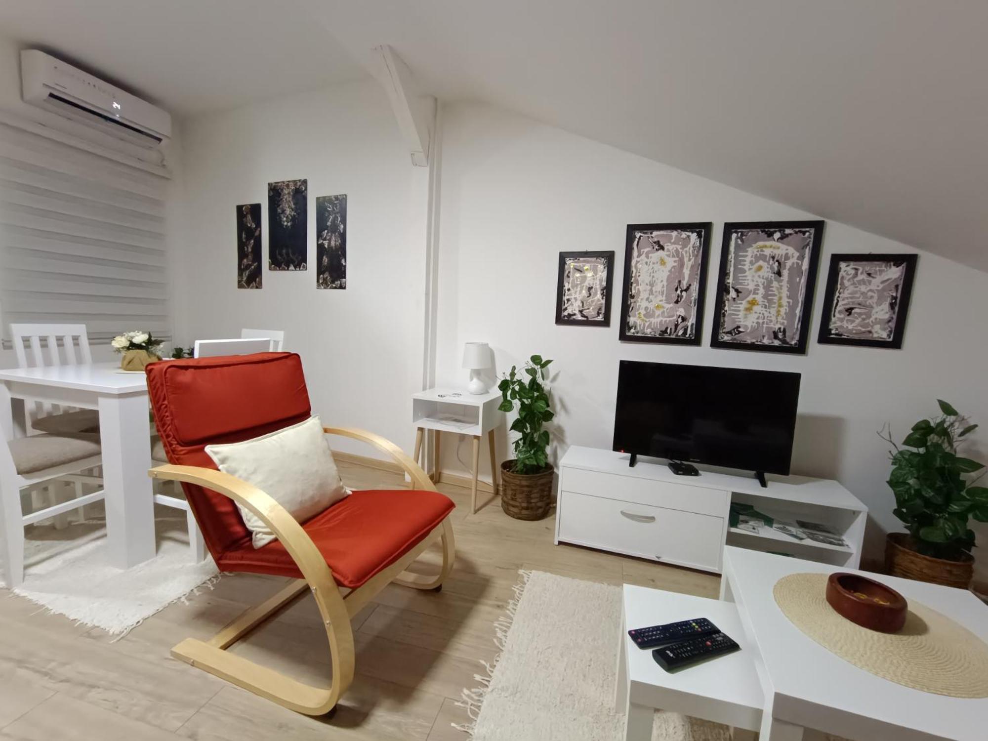 קראלג'בו Apartmani S - Dsn מראה חיצוני תמונה