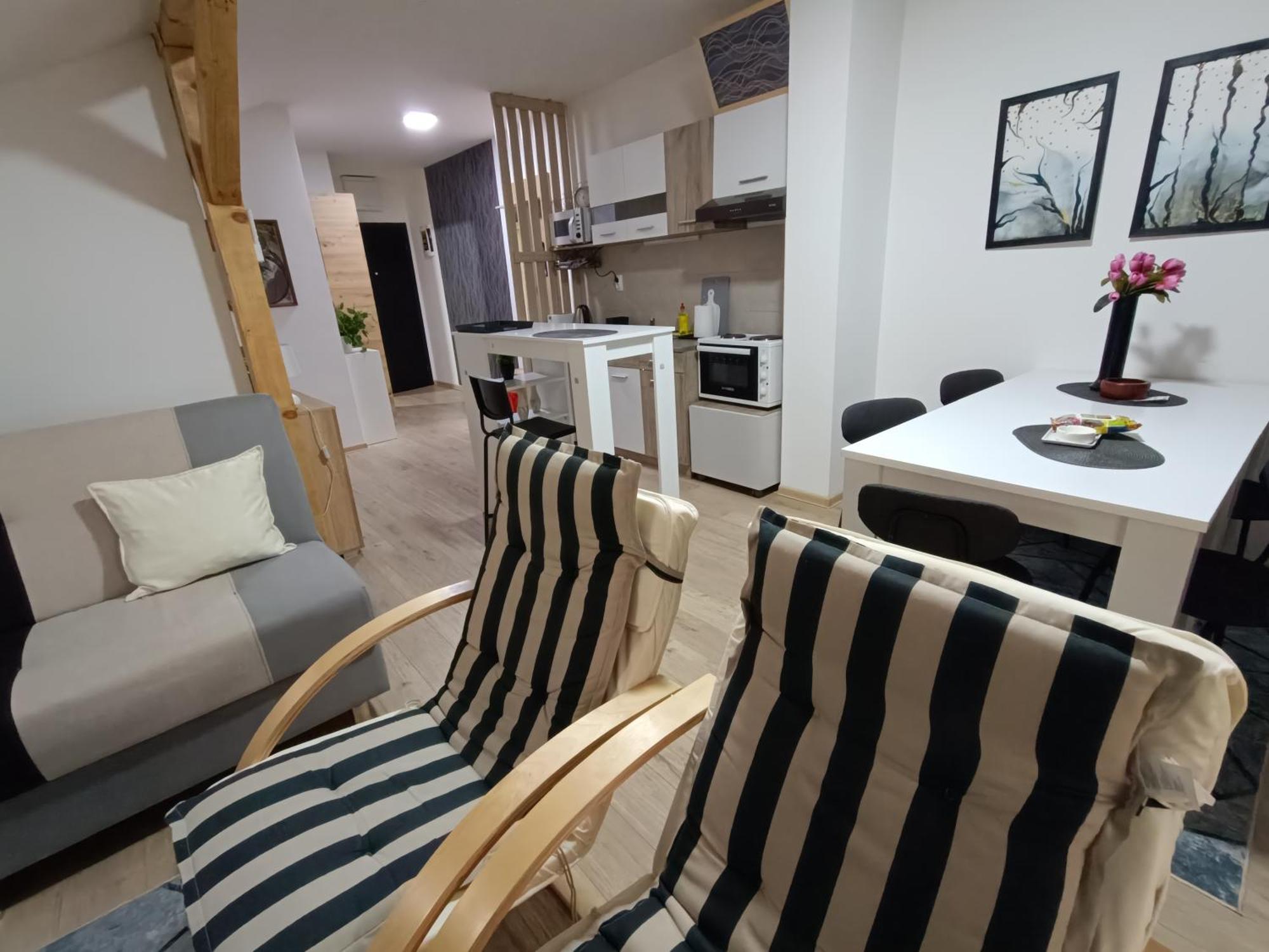 קראלג'בו Apartmani S - Dsn מראה חיצוני תמונה